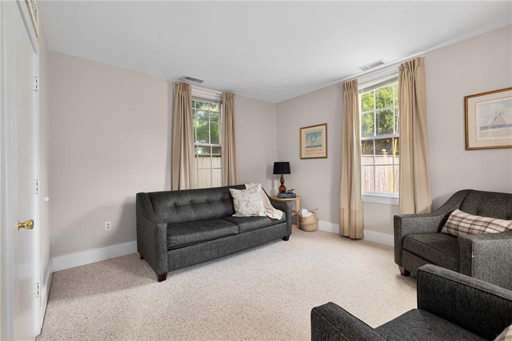364 Bellevue Avenue Unit D103e Property Photo 10