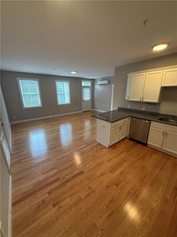 1535 Atwood Avenue Unit 206 Property Photo 4