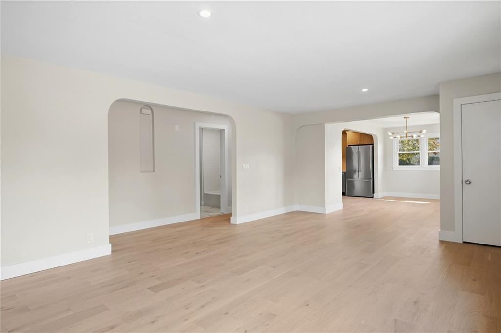 250 East View Avenue Property Photo 15