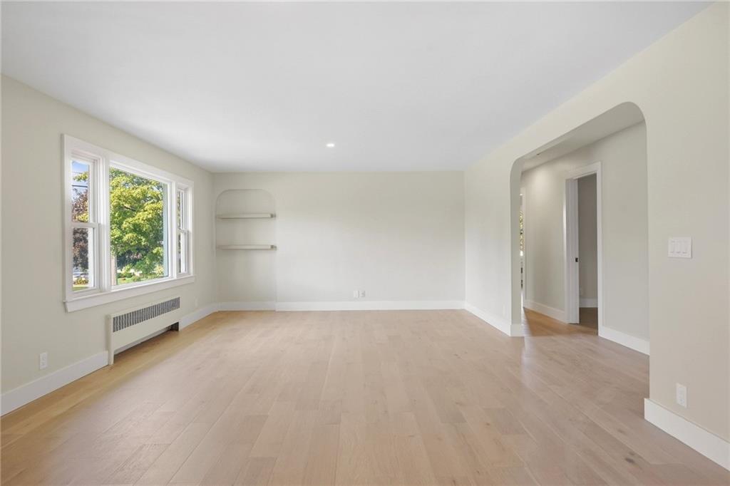 250 East View Avenue Property Photo 17