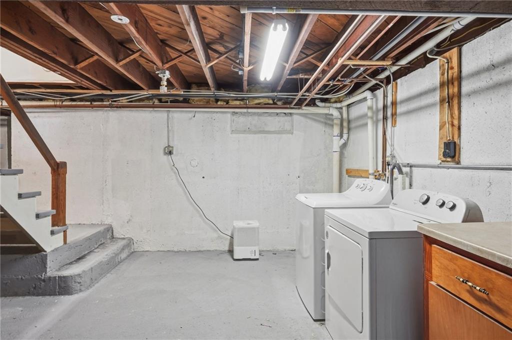 250 East View Avenue Property Photo 36