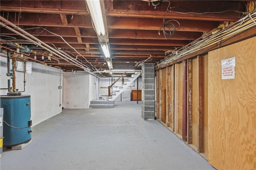 250 East View Avenue Property Photo 37