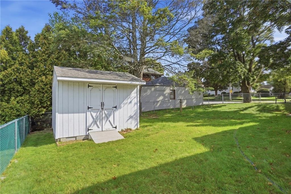 250 East View Avenue Property Photo 44