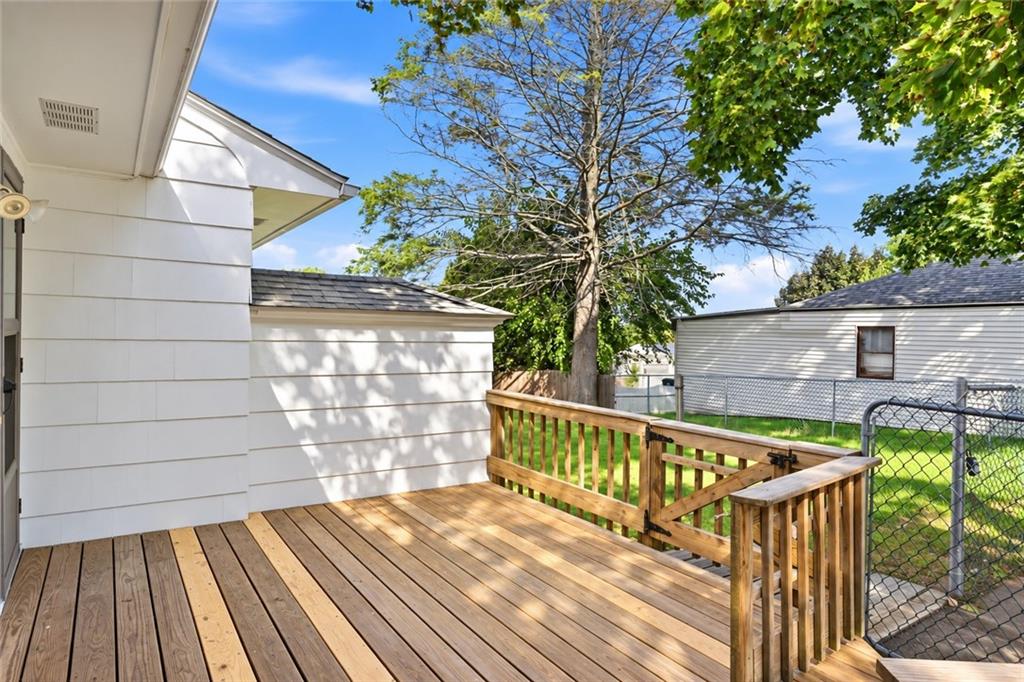 250 East View Avenue Property Photo 45