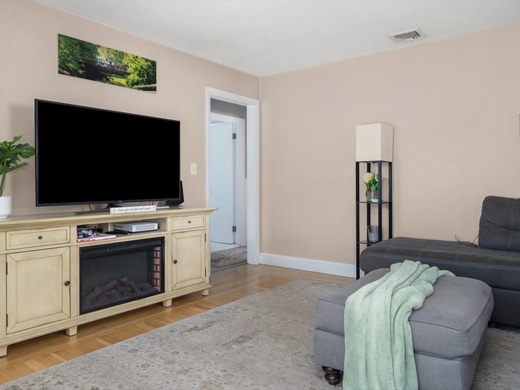 15 Simpson Street Property Photo 6