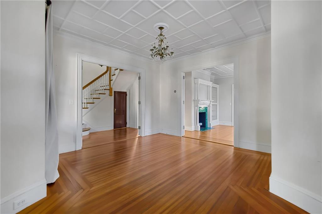 350 Broadway Property Photo 22