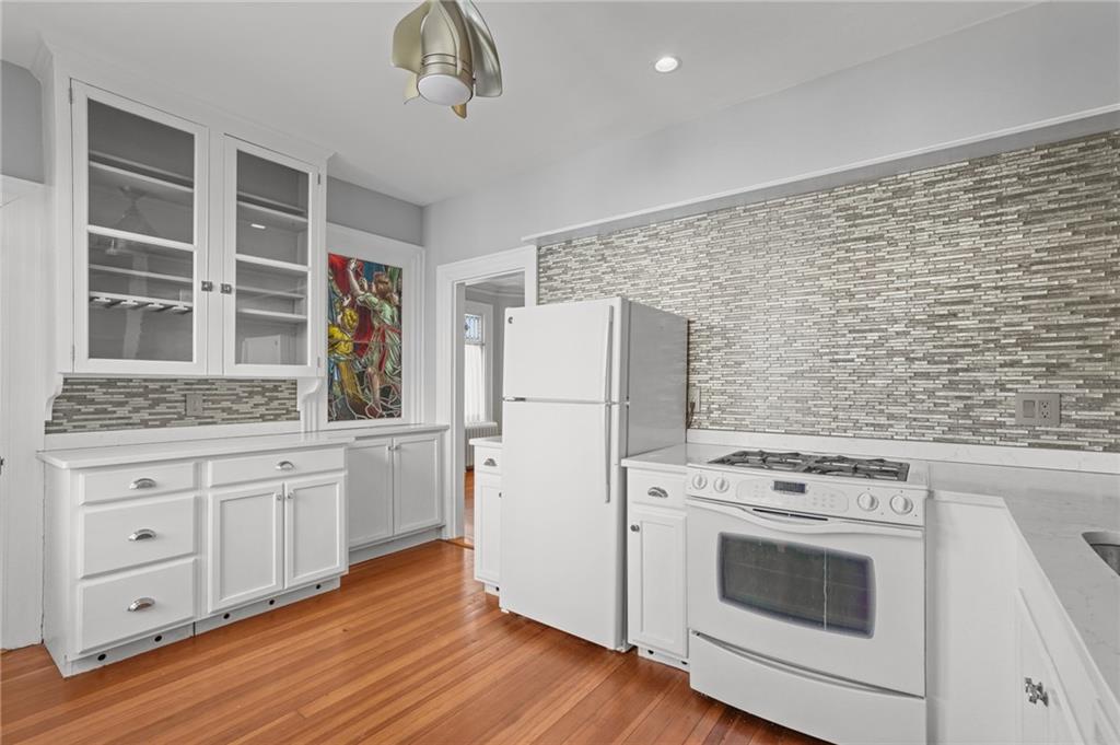 350 Broadway Property Photo 24