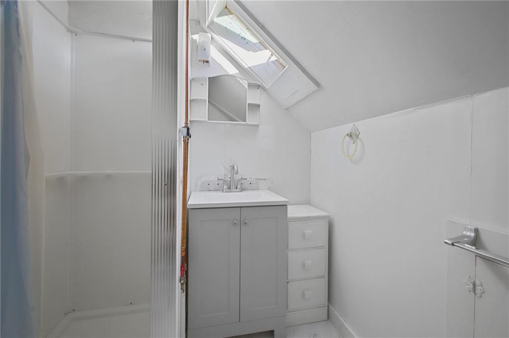 350 Broadway Property Photo 43
