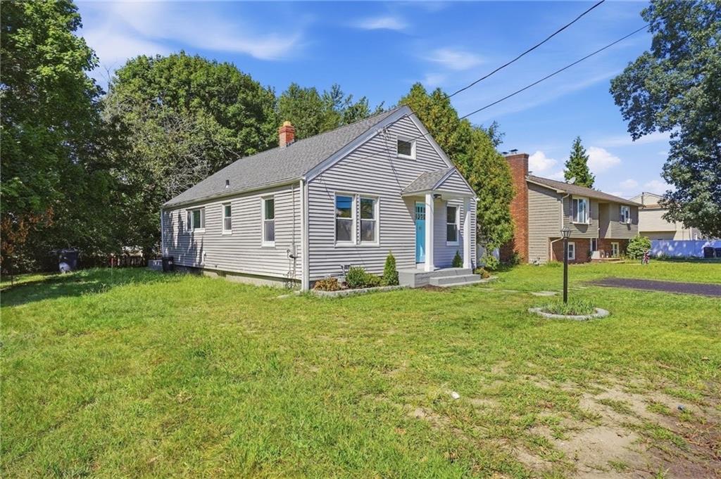 41 Custer Street Property Photo 3