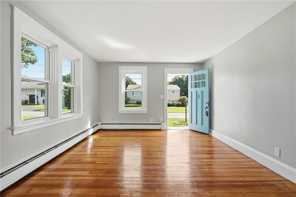 41 Custer Street Property Photo 8