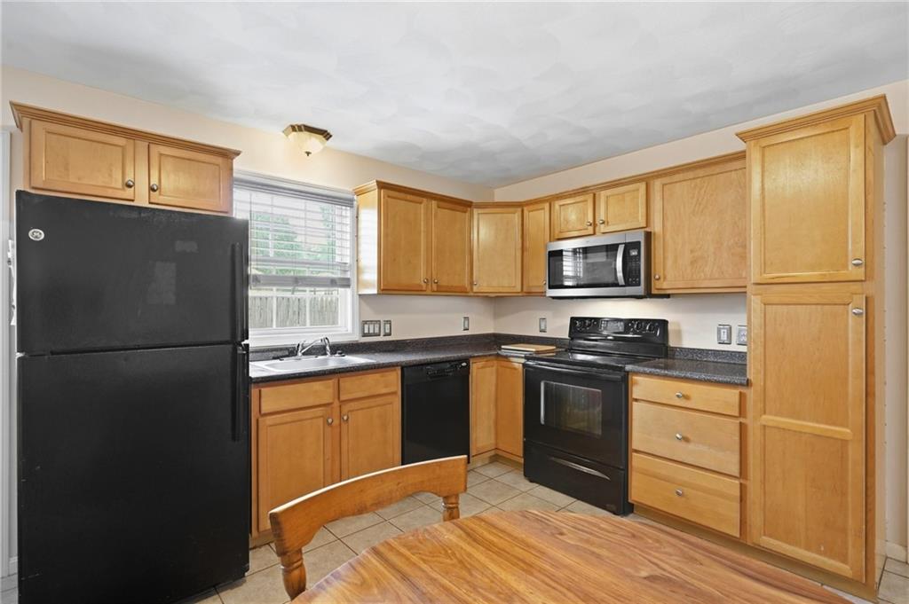 87 North Bend Street Unit 3 Property Photo 5