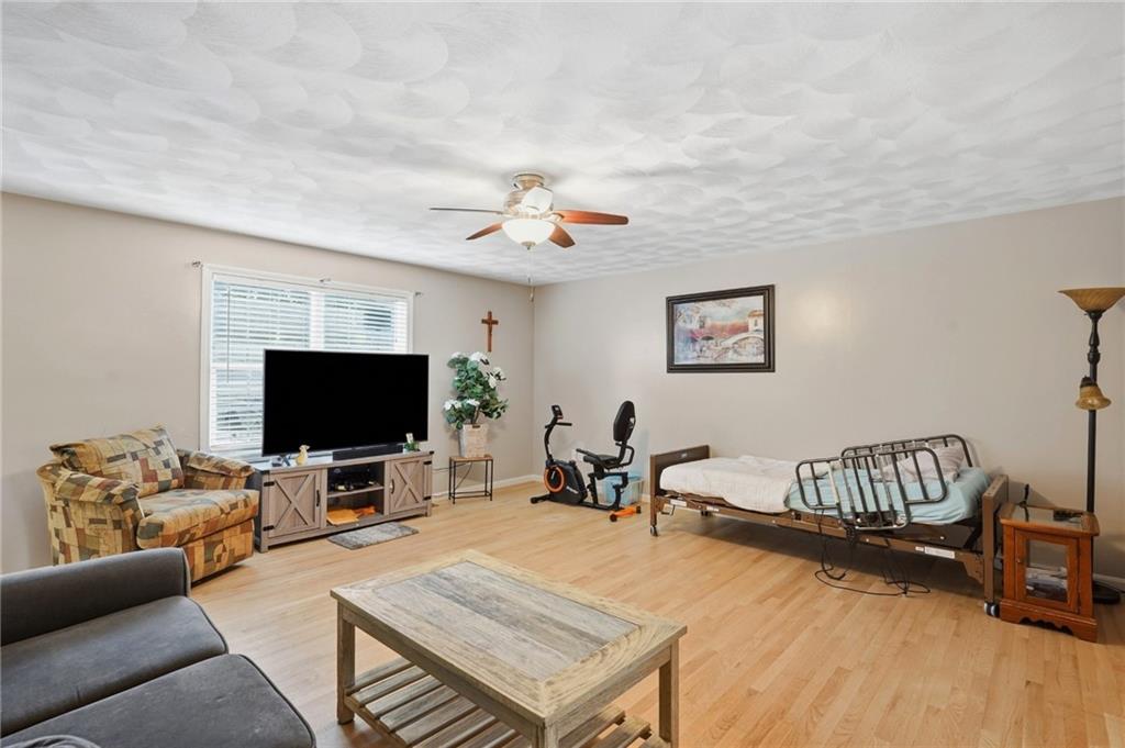 87 North Bend Street Unit 3 Property Photo 12