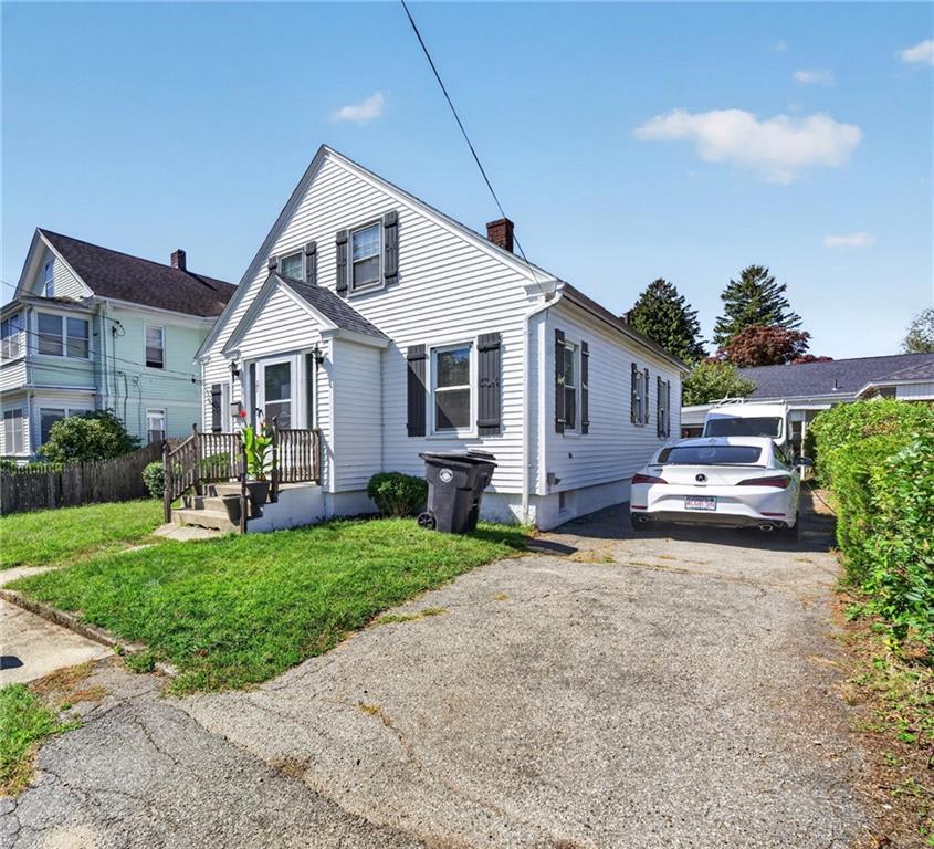 27 Ferncrest Boulevard Property Photo 2