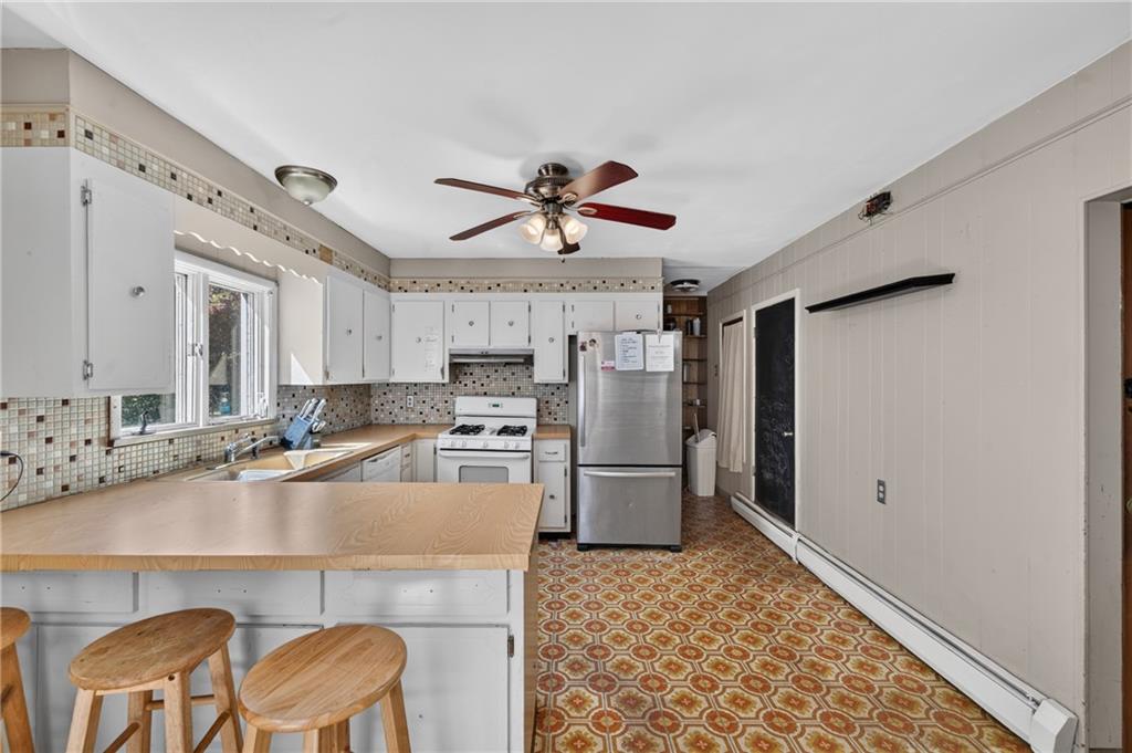 27 Ferncrest Boulevard Property Photo 3