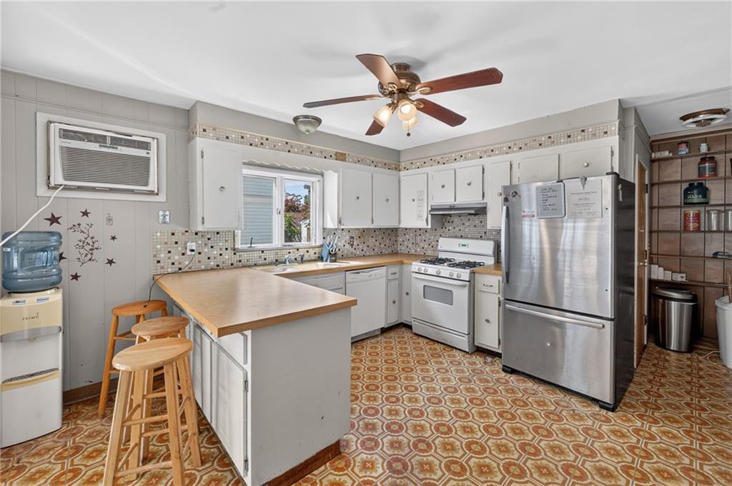 27 Ferncrest Boulevard Property Photo 4