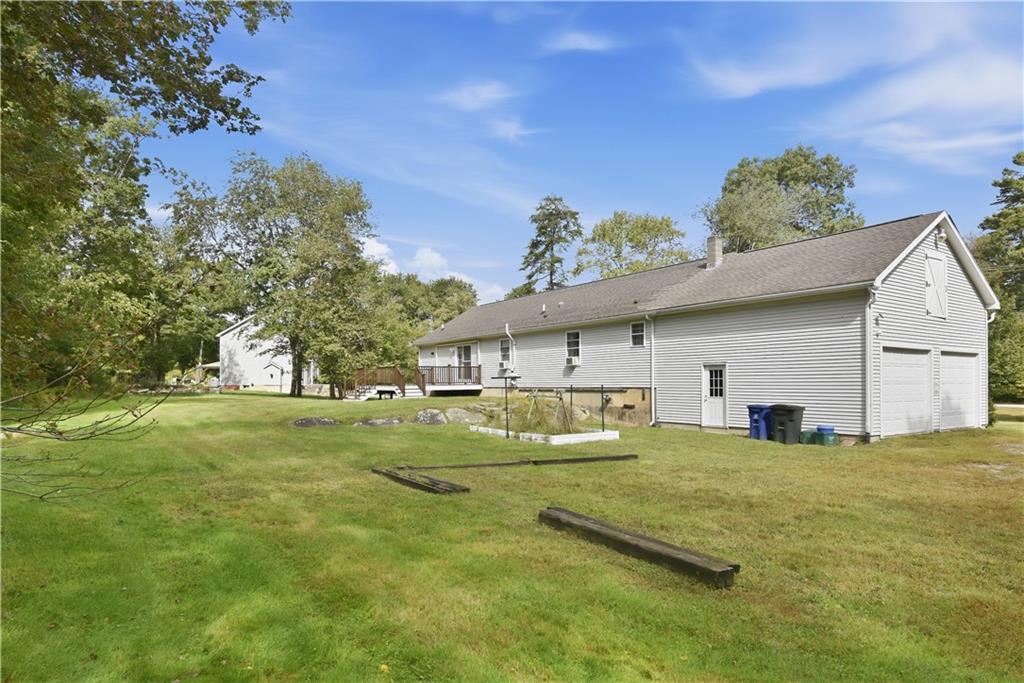 2037 Crandall Road Property Photo 5
