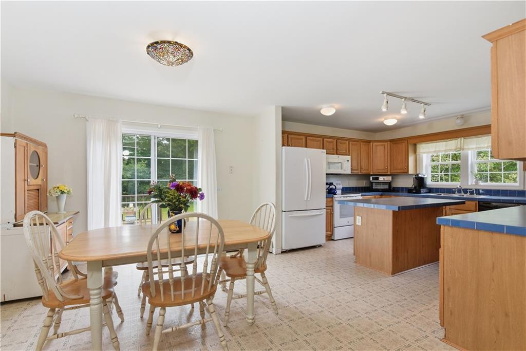 2037 Crandall Road Property Photo 8