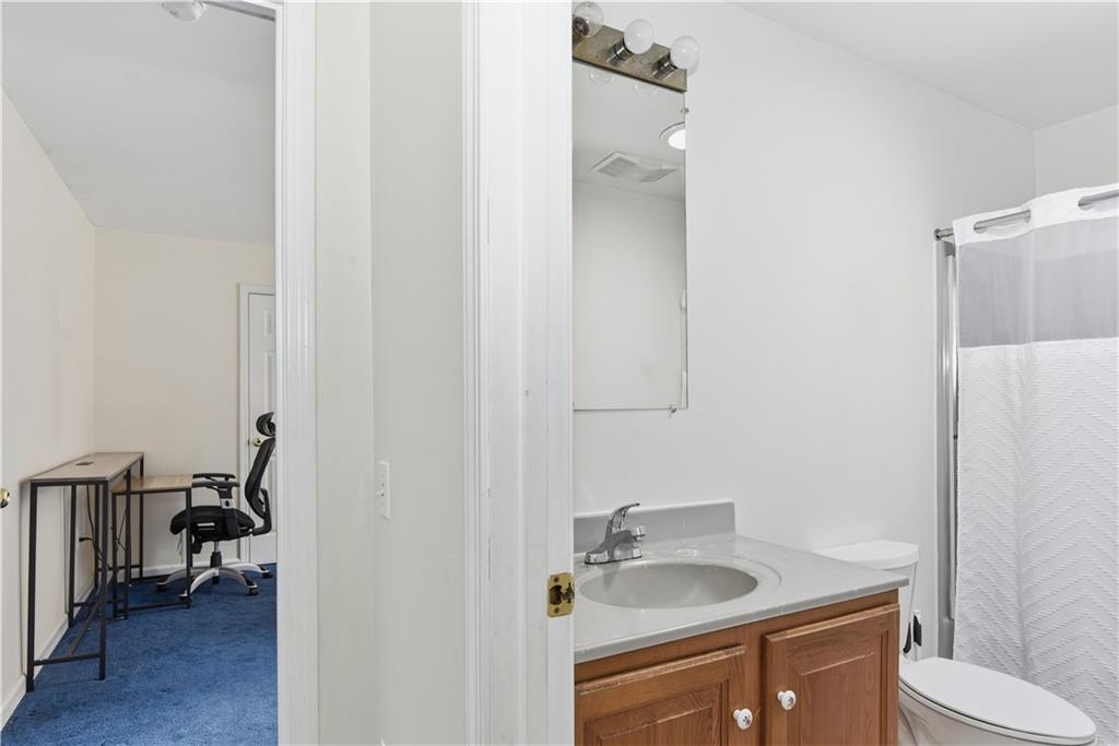 2037 Crandall Road Property Photo 23