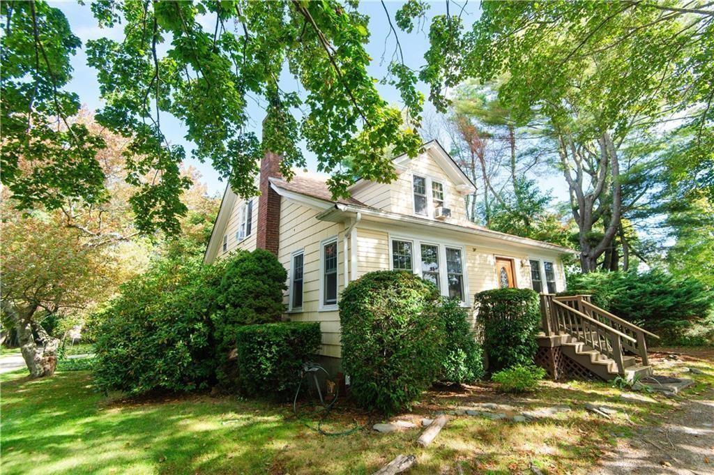 556 East Main Road Property Photo 1