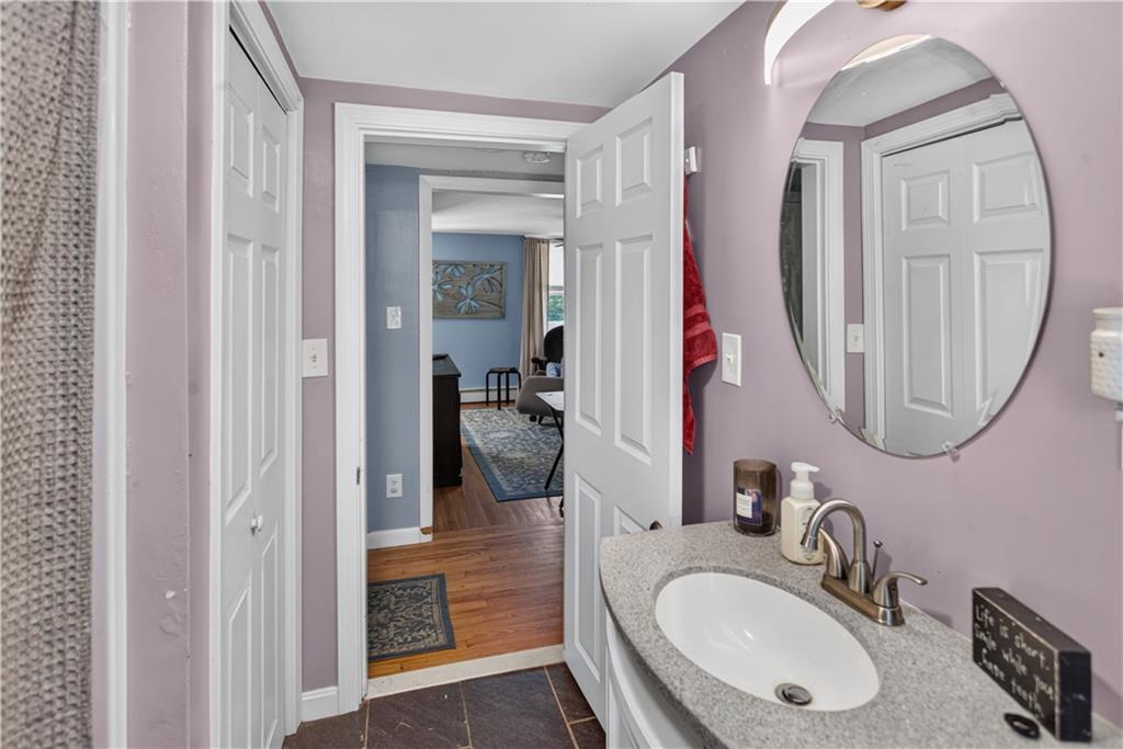 251 Buxton Street Property Photo 24