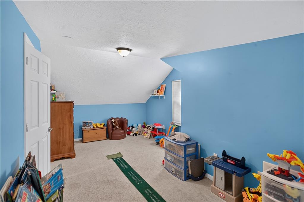 251 Buxton Street Property Photo 28