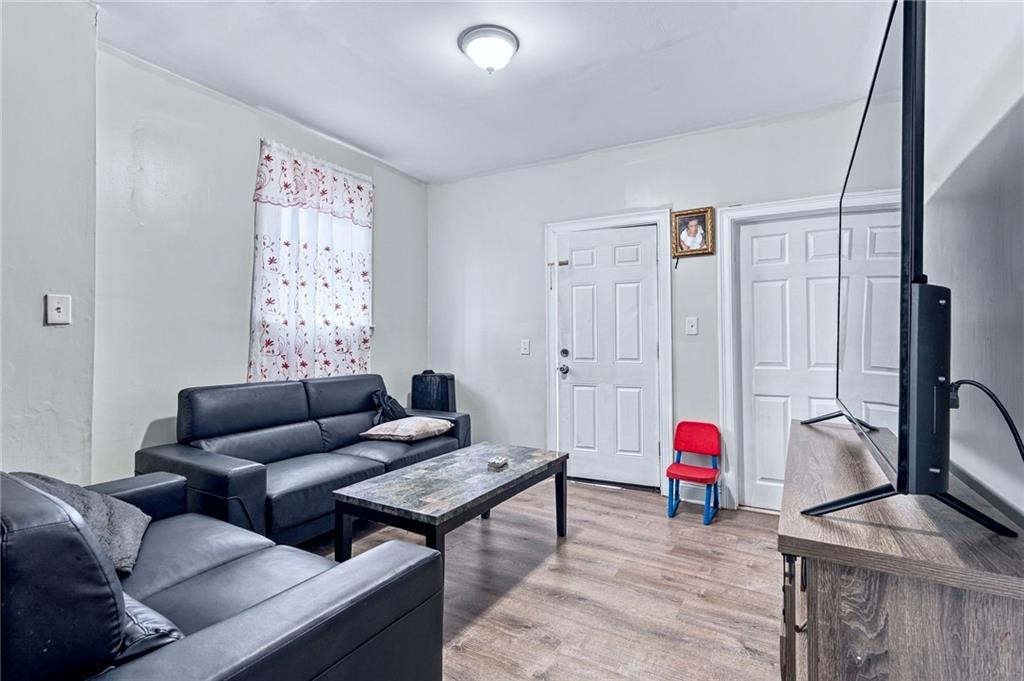 145 Julian Street Property Photo 14