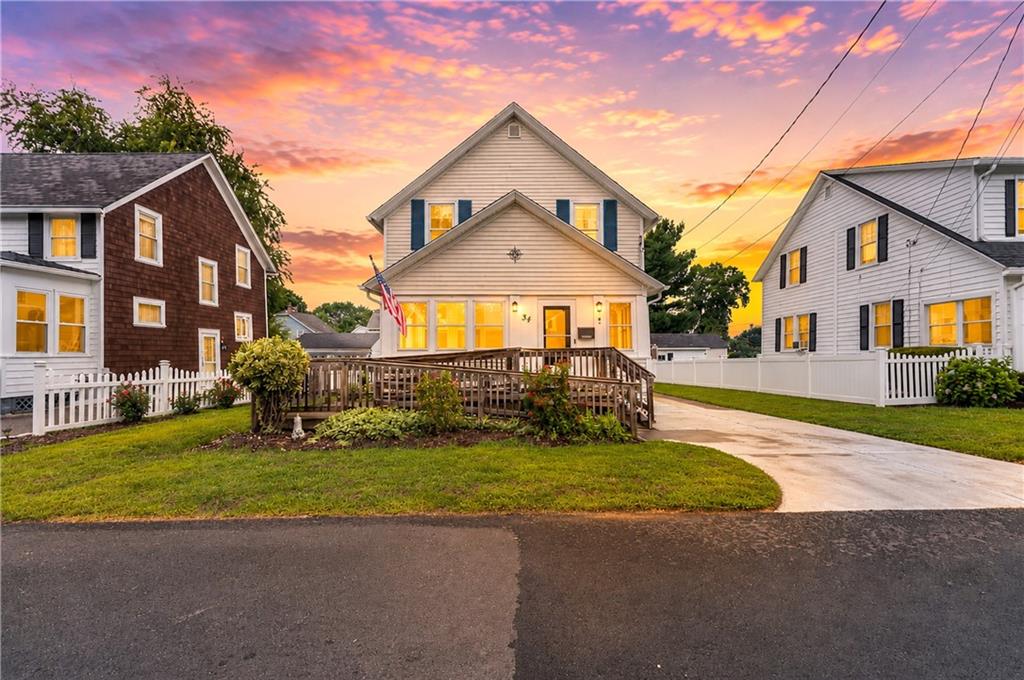 34 Kent Avenue Property Photo 1