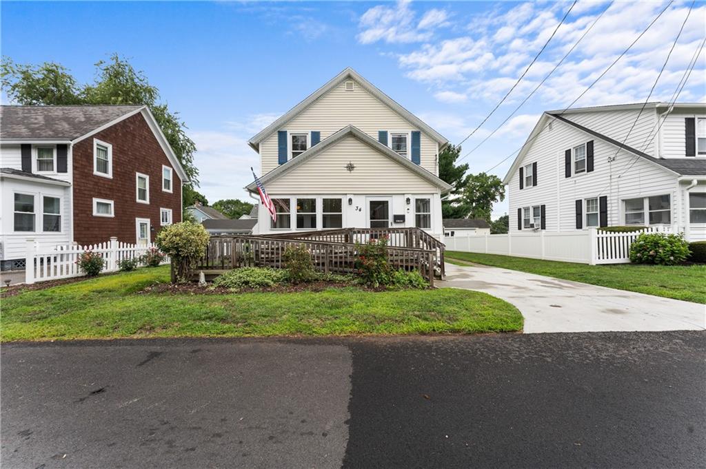 34 Kent Avenue Property Photo 5