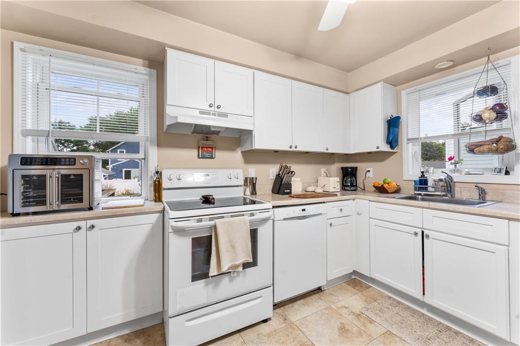 34 Kent Avenue Property Photo 20
