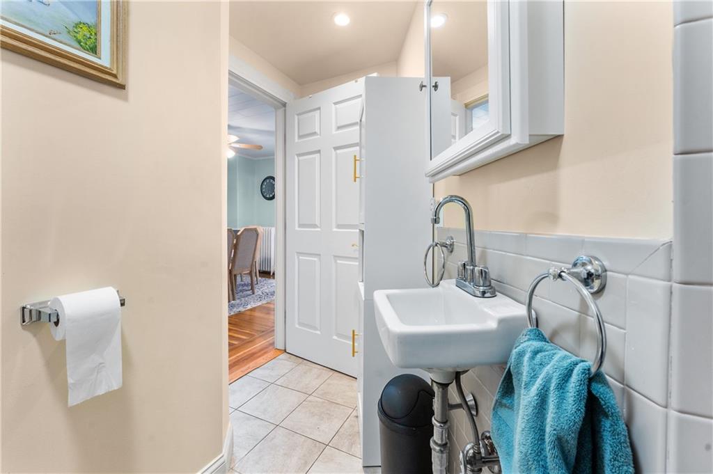 34 Kent Avenue Property Photo 34