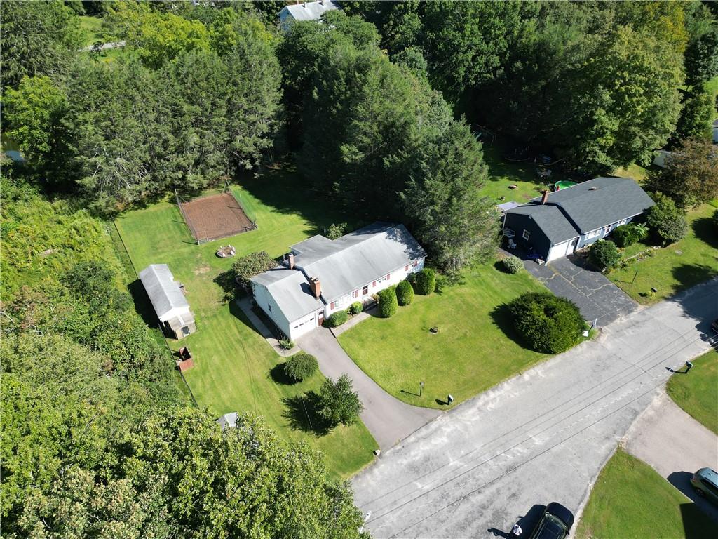 10 Brookdale Drive Property Photo 5