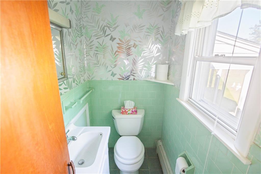 10 Brookdale Drive Property Photo 18
