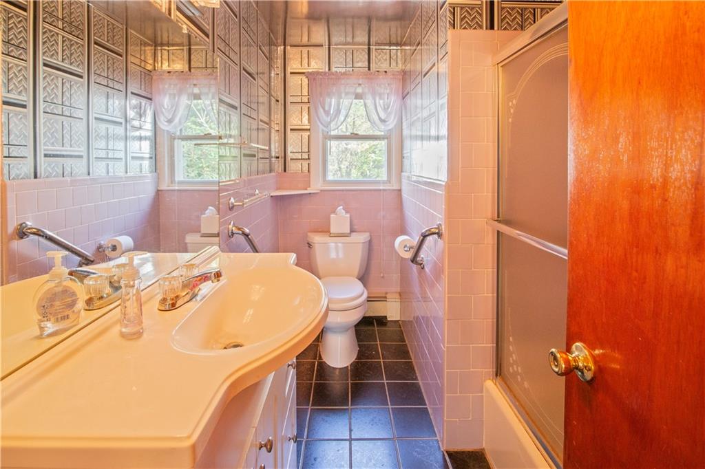 10 Brookdale Drive Property Photo 24