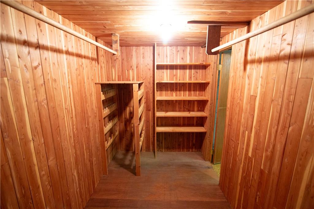 10 Brookdale Drive Property Photo 31