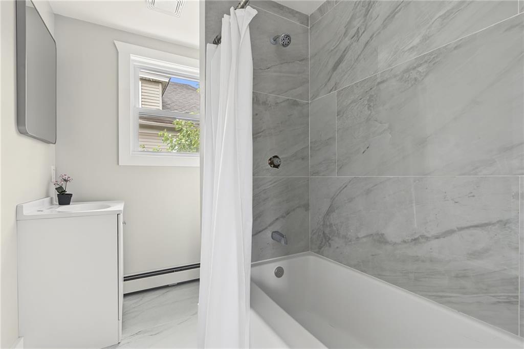 42 Sisson Street Property Photo 5