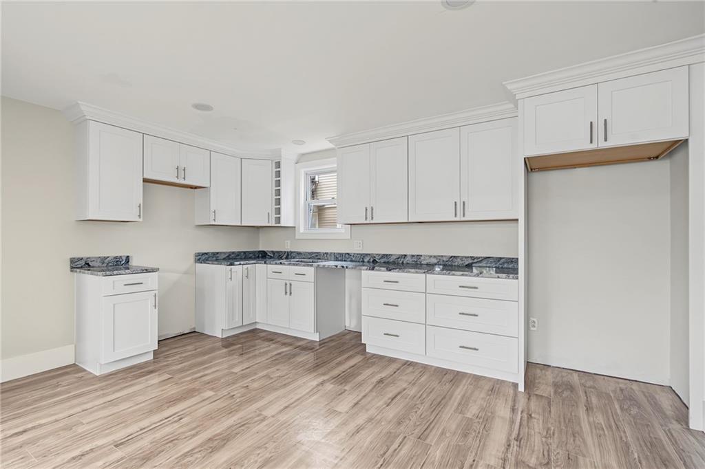 42 Sisson Street Property Photo 18
