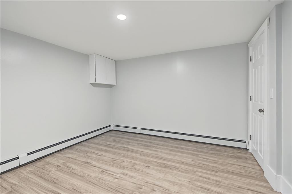 42 Sisson Street Property Photo 28
