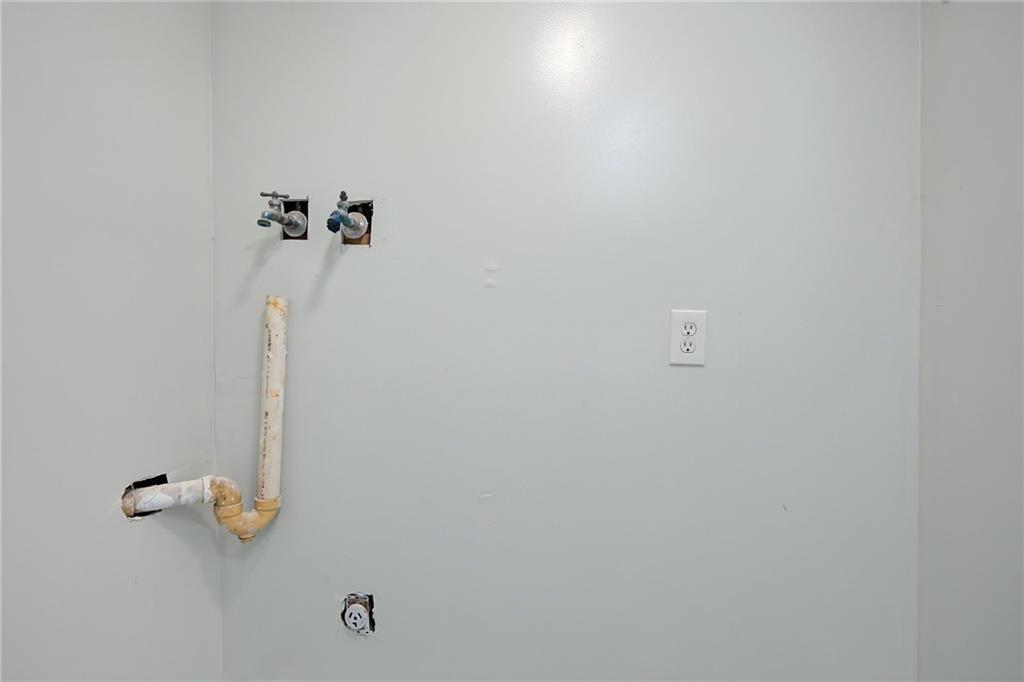 42 Sisson Street Property Photo 31