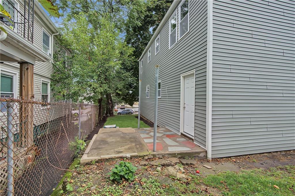 42 Sisson Street Property Photo 34