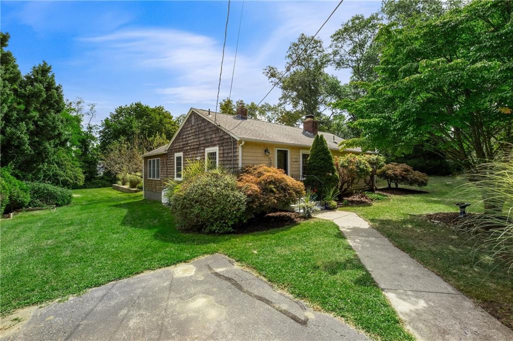 730 Congdon Hill Road Property Photo 1