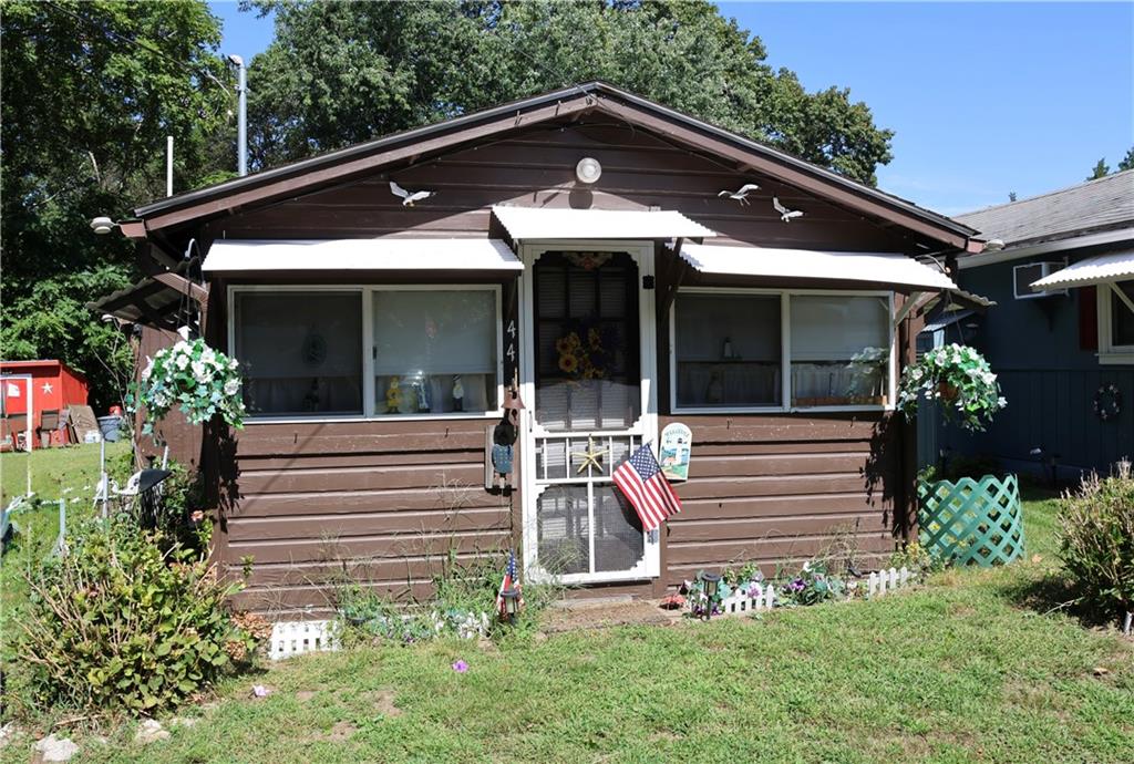 44 East Andrew Comstock Road Property Photo 1