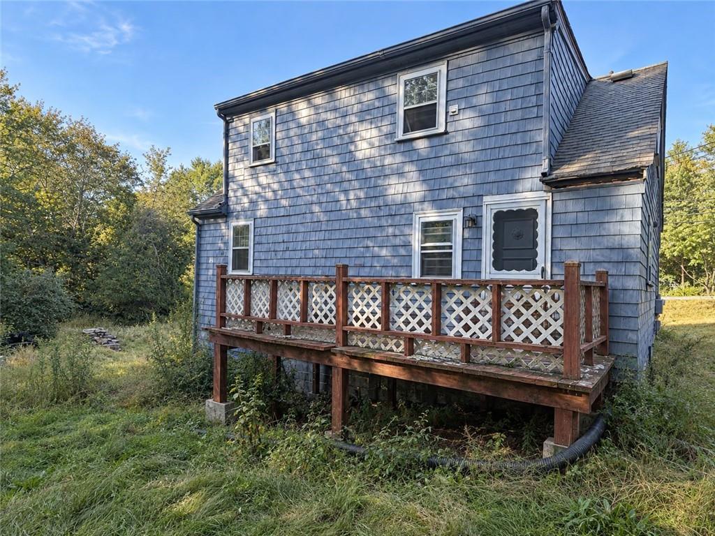 1646 Putnam Pike Property Photo 2