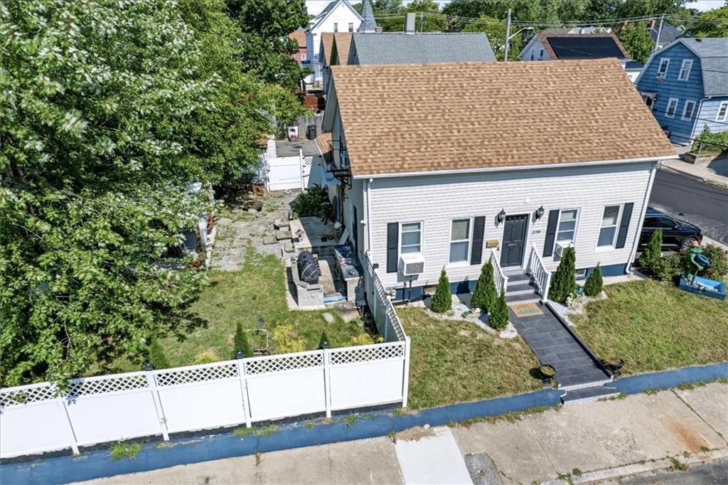 279 Smith Street Property Photo 4