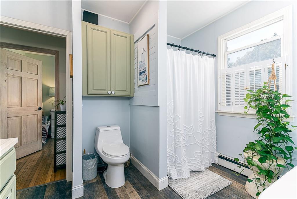 61 Esmond Avenue Property Photo 38