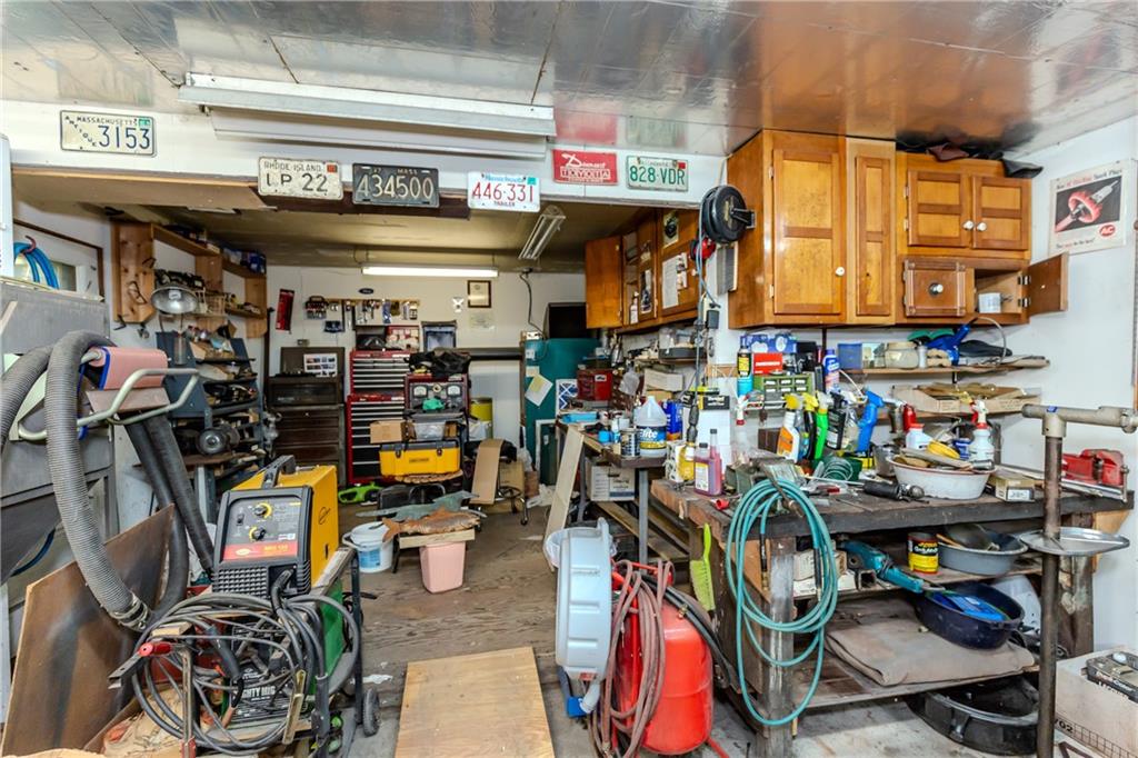 3776 S County Trail Property Photo 32