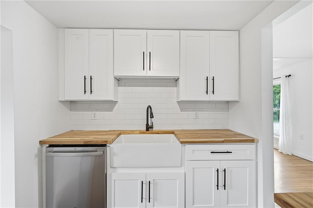 51 Terrace Avenue Property Photo 14