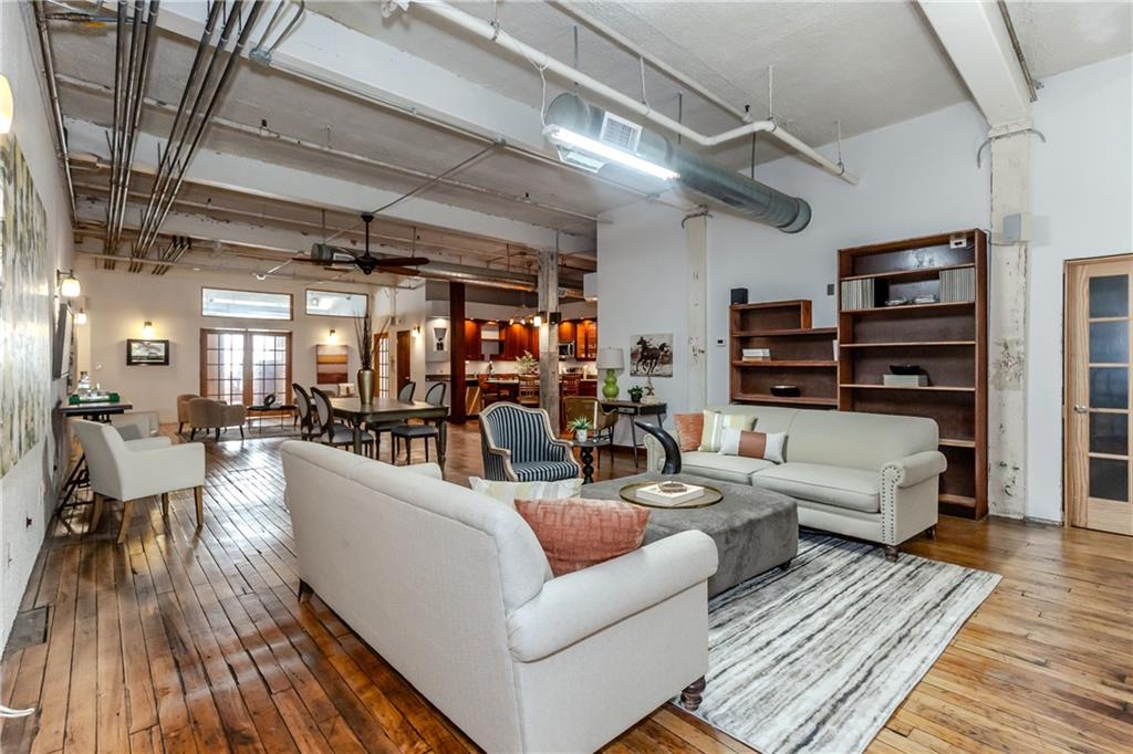 404 Roosevelt Avenue Unit 204g Property Photo 3