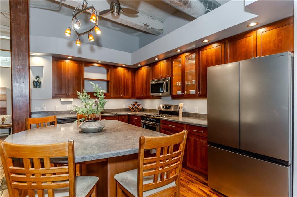 404 Roosevelt Avenue Unit 204g Property Photo 16