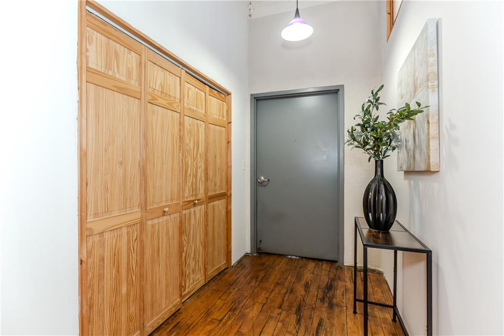404 Roosevelt Avenue Unit 204g Property Photo 25