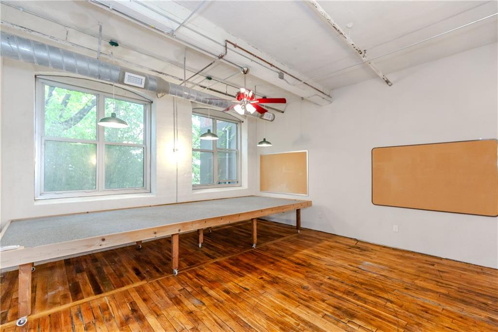 404 Roosevelt Avenue Unit 204g Property Photo 27